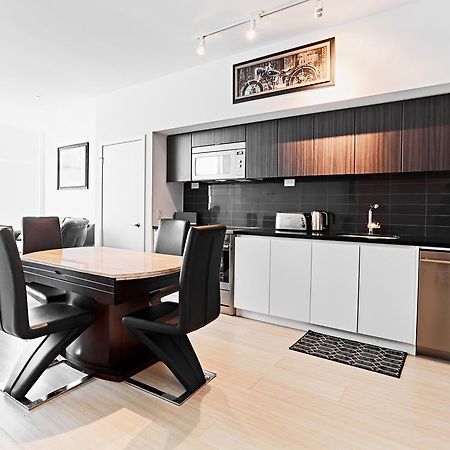 Gorgeous 2 Storey Townhouse Toronto Extérieur photo